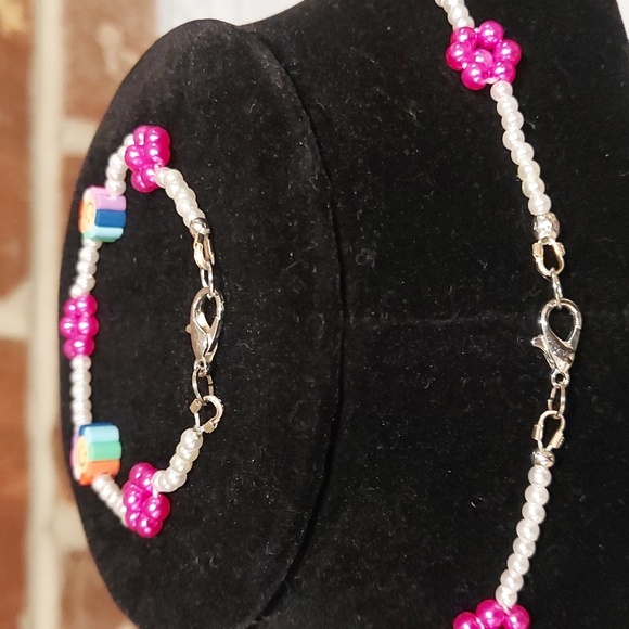 Children's Fashion Smiley Face Necklace , Bracelet, and Earring Set - Picture 7 of 9